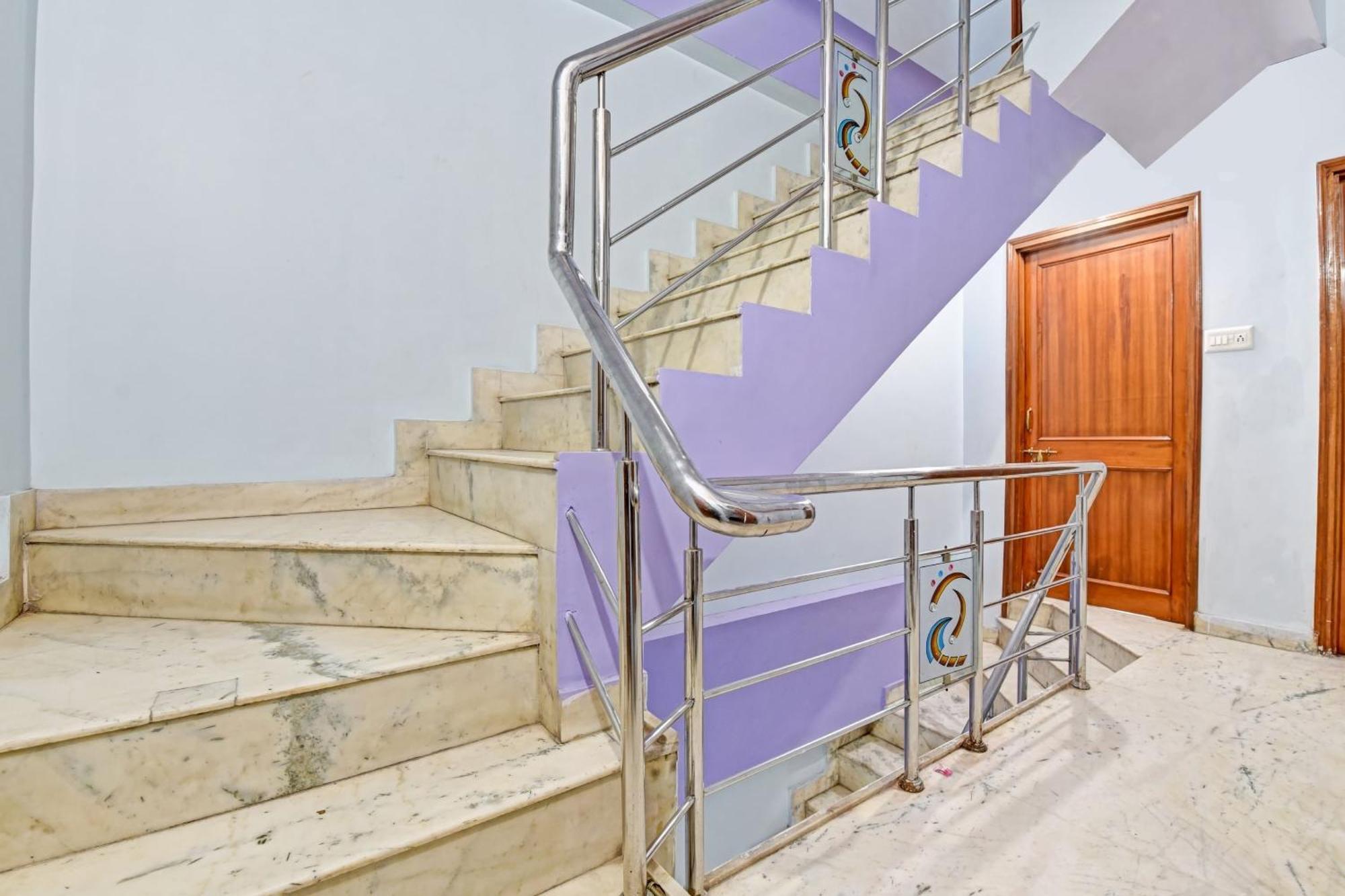 Hotel O Regal Stay Dzsaipur Kültér fotó